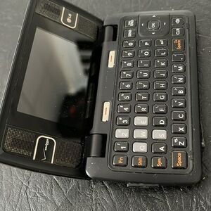 Verizon phone, old LG with pop-up keyboard
